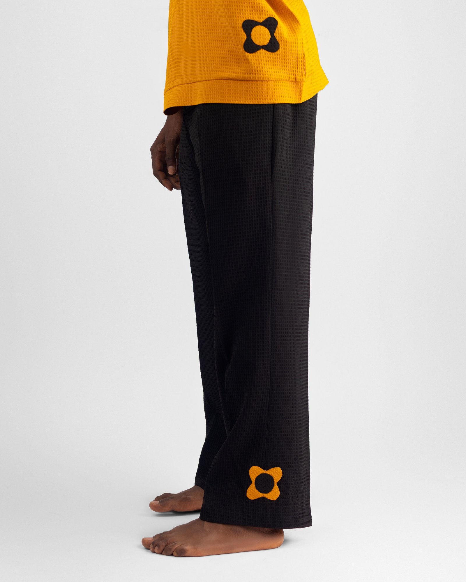 EASY WEAR 101 - Image 22